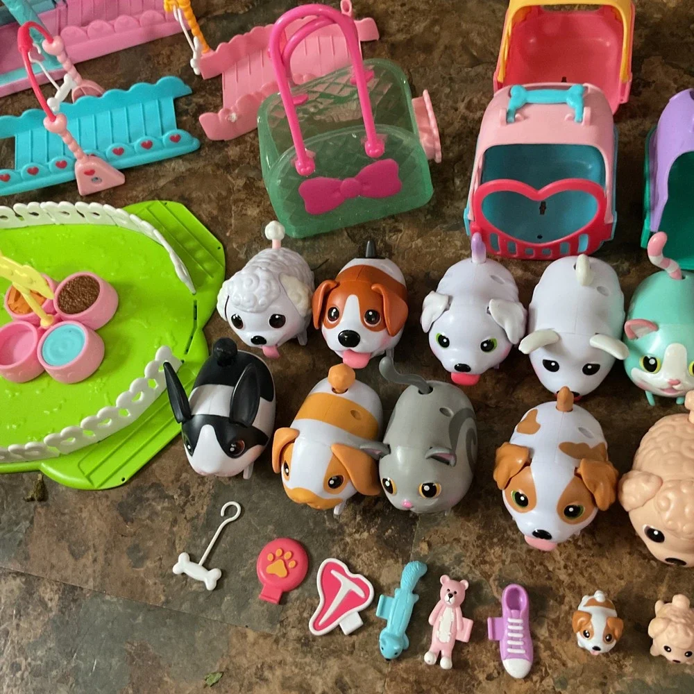 Chubby Puppies Toys Dog Park Playground Playset Kids Toy